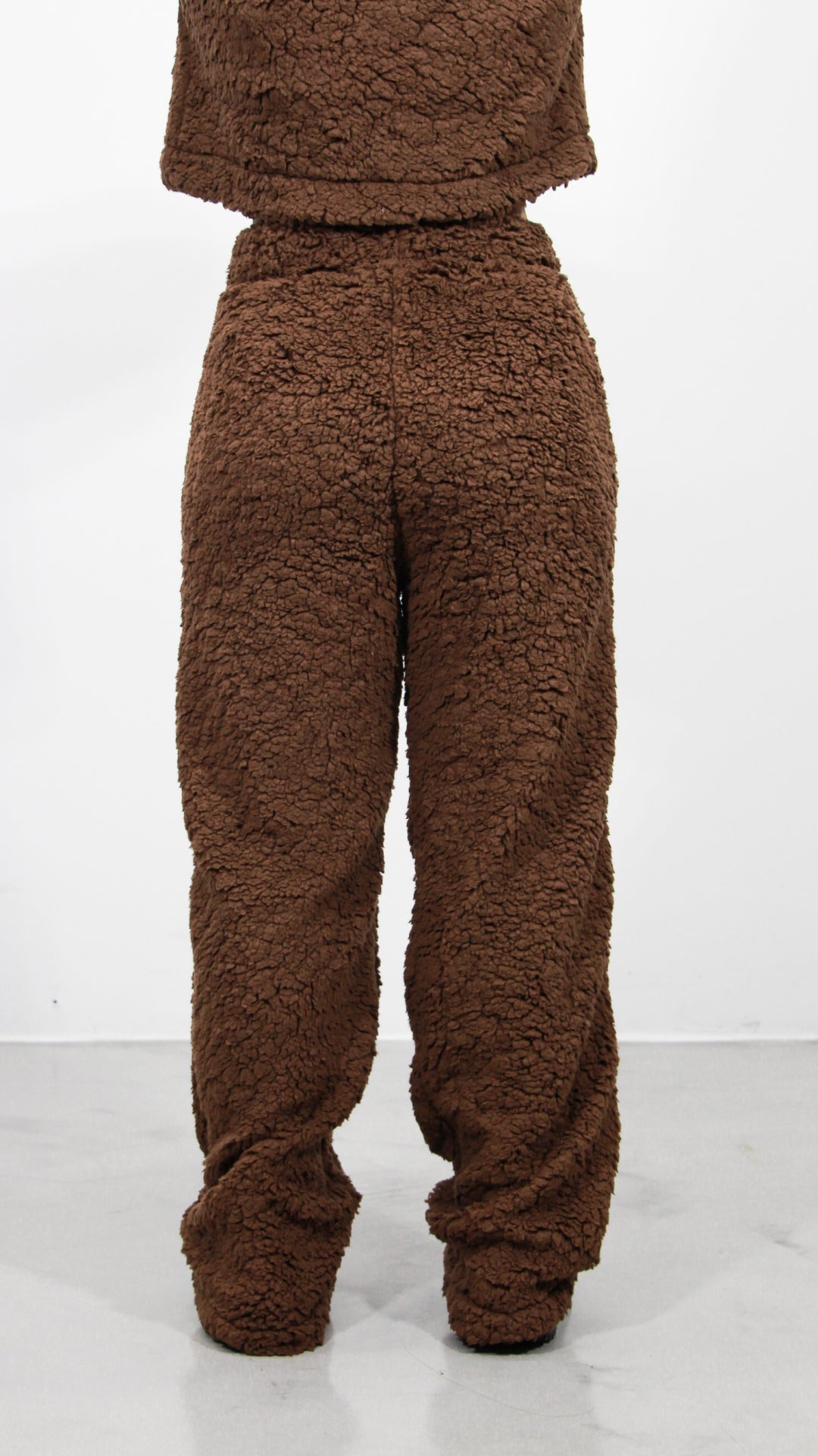 CALÇA DE PELO SHERPA MARROM