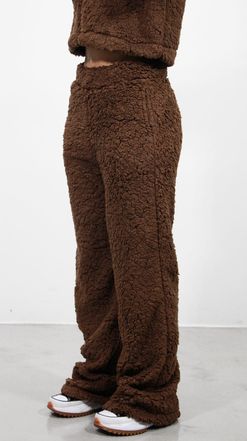 CALÇA DE PELO SHERPA MARROM