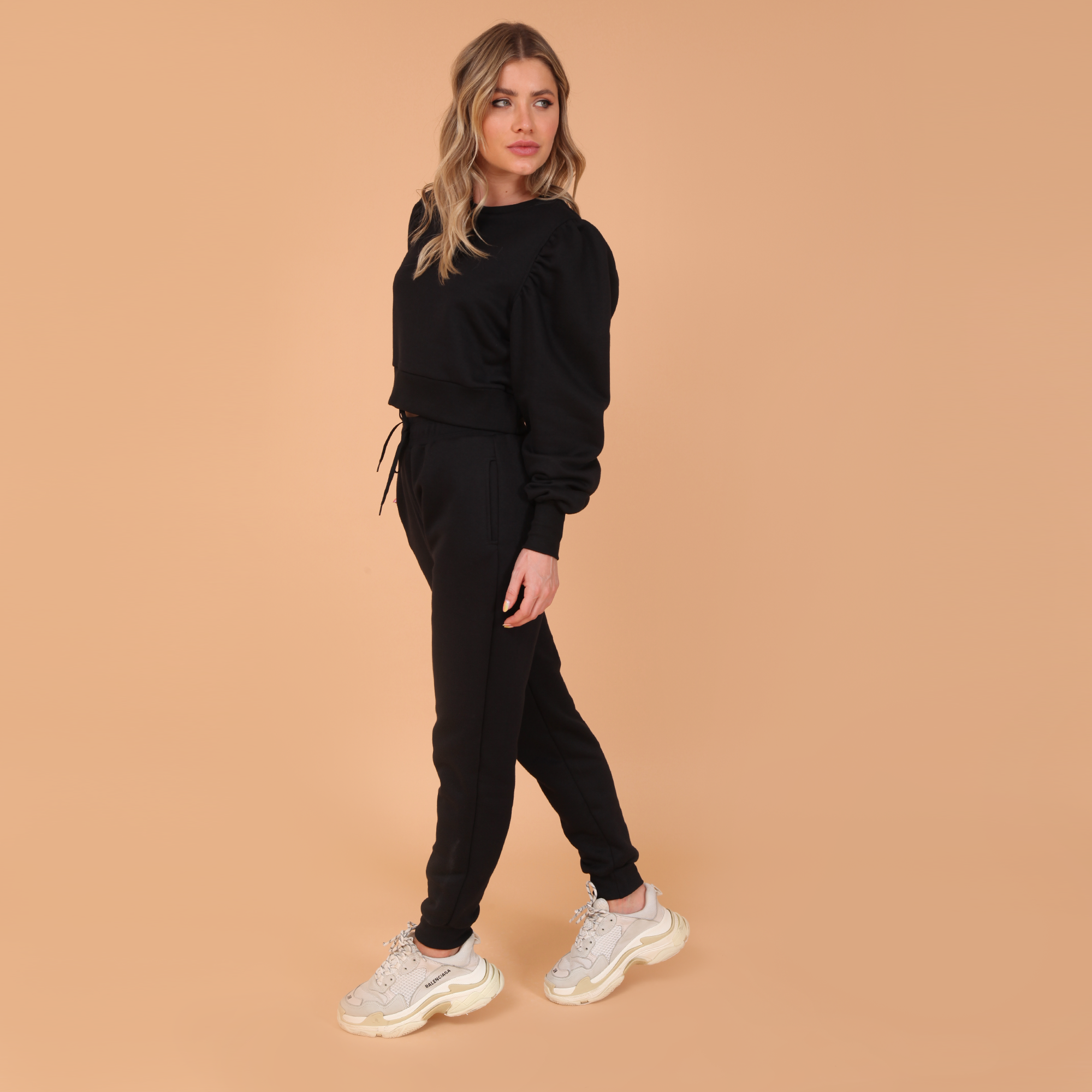 MOLETOM CROPPED MANGA BUFANTE