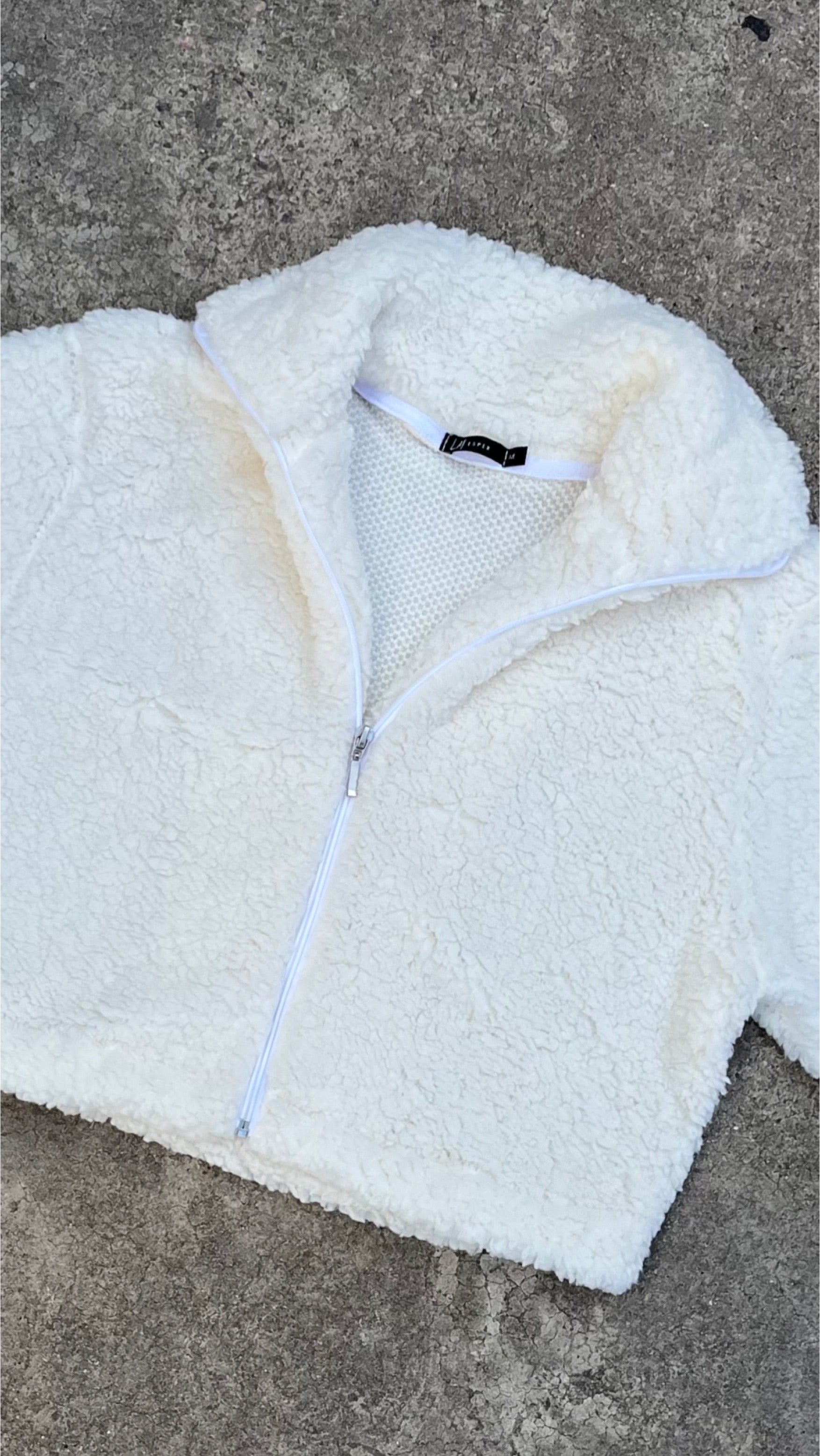 JAQUETA DE PELO SHERPA OFF WHITE