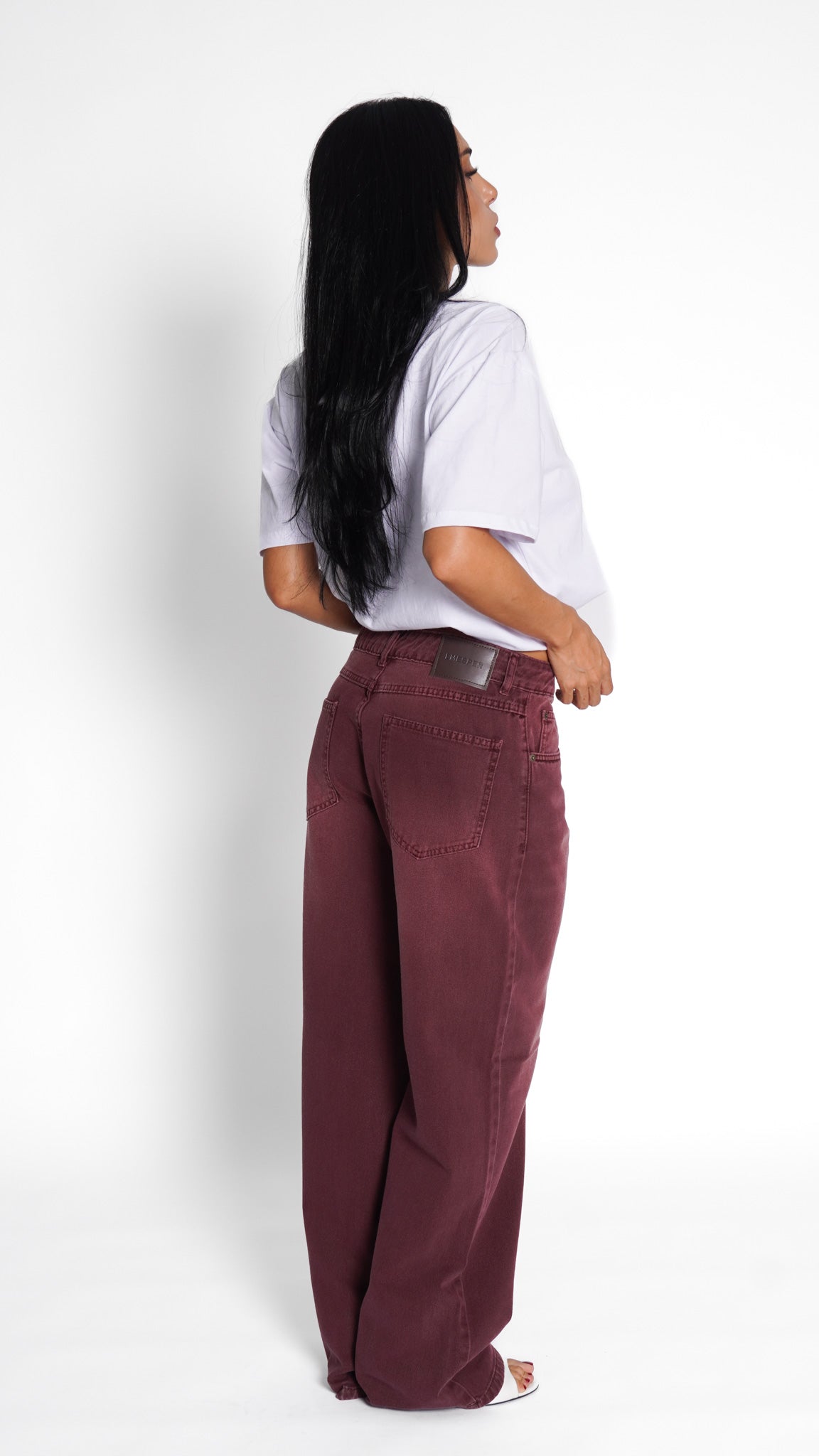 CALÇA JEANS OVERSIZED MARSALA