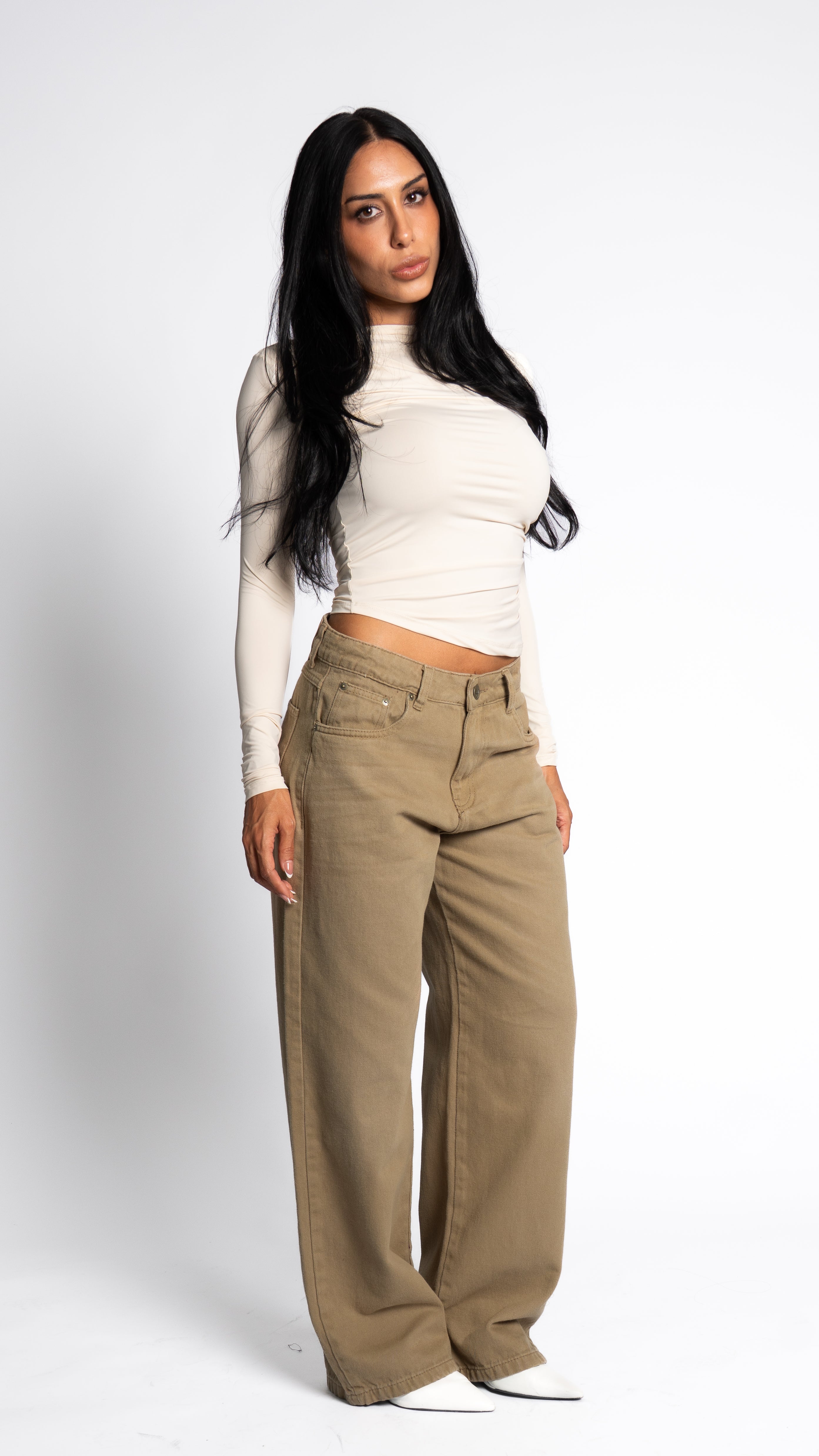 CALÇA JEANS OVERSIZED BEGE