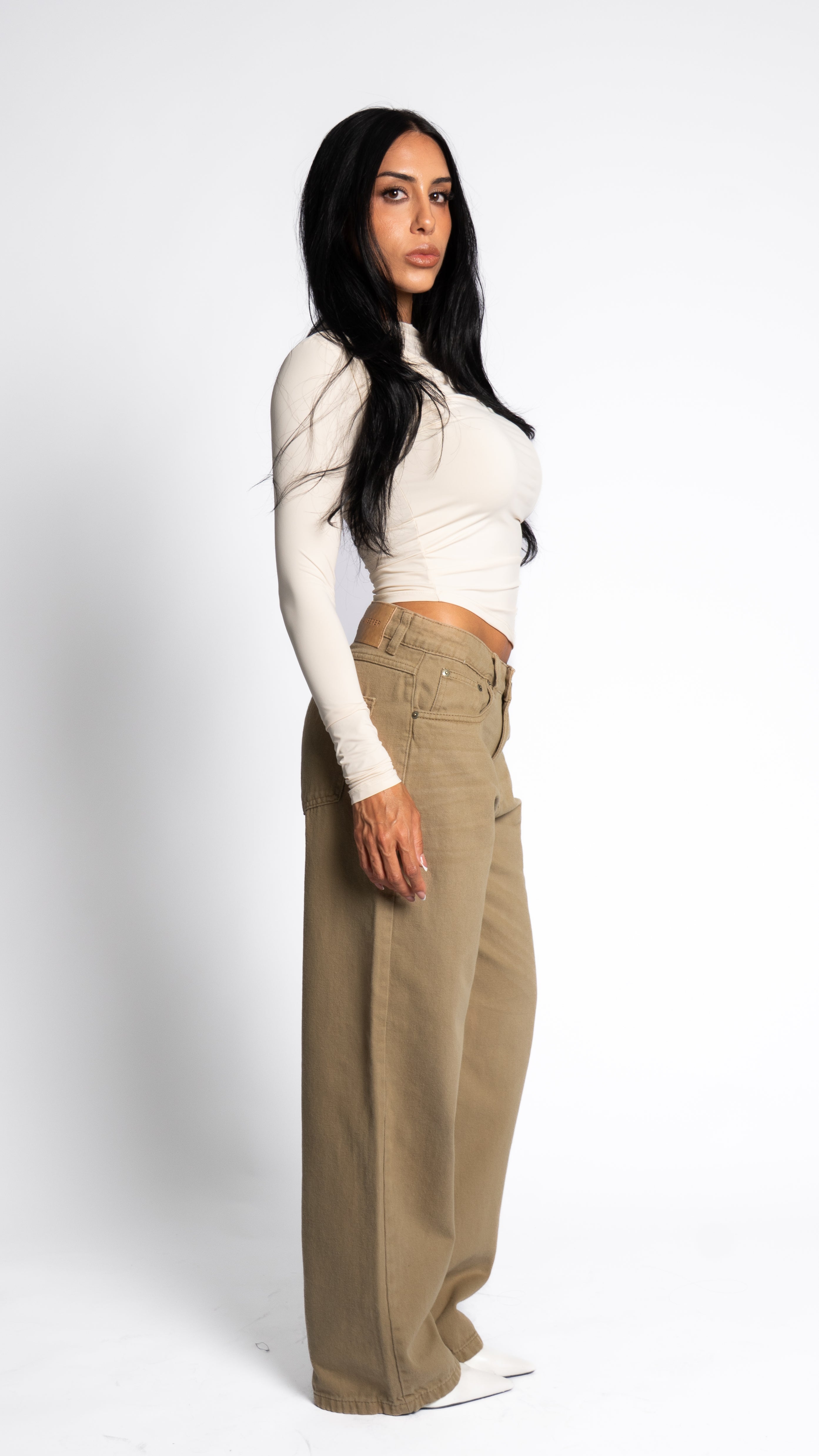 CALÇA JEANS OVERSIZED BEGE