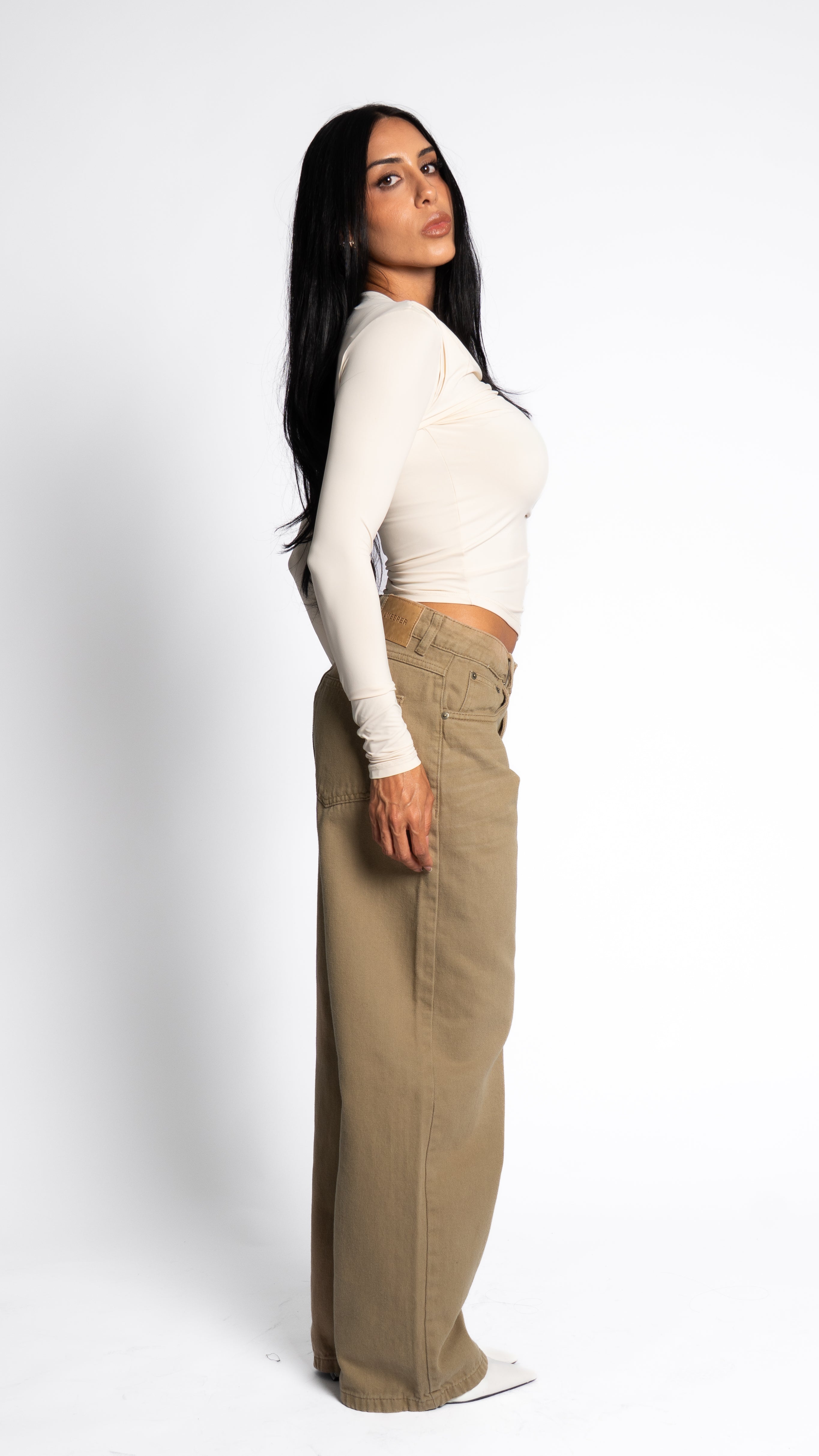 CALÇA JEANS OVERSIZED BEGE