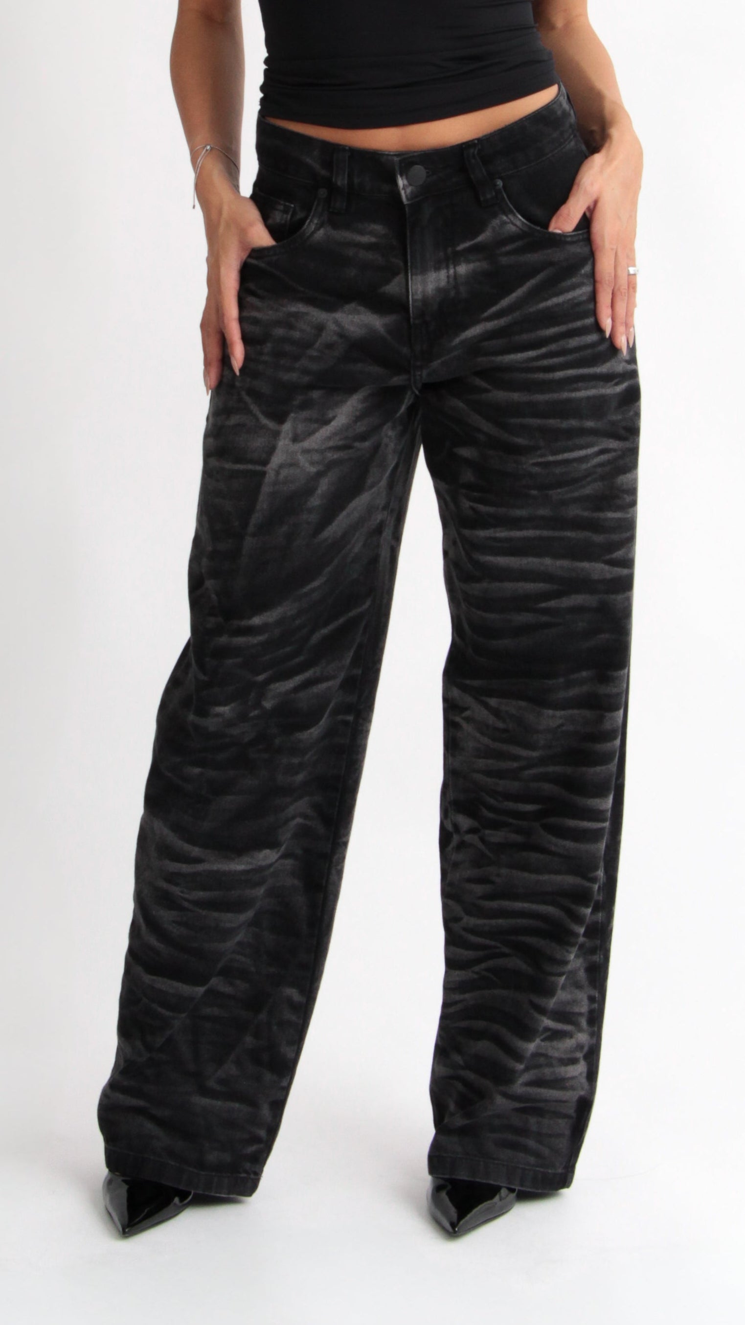 CALÇA JEANS OVERSIZED TIGER