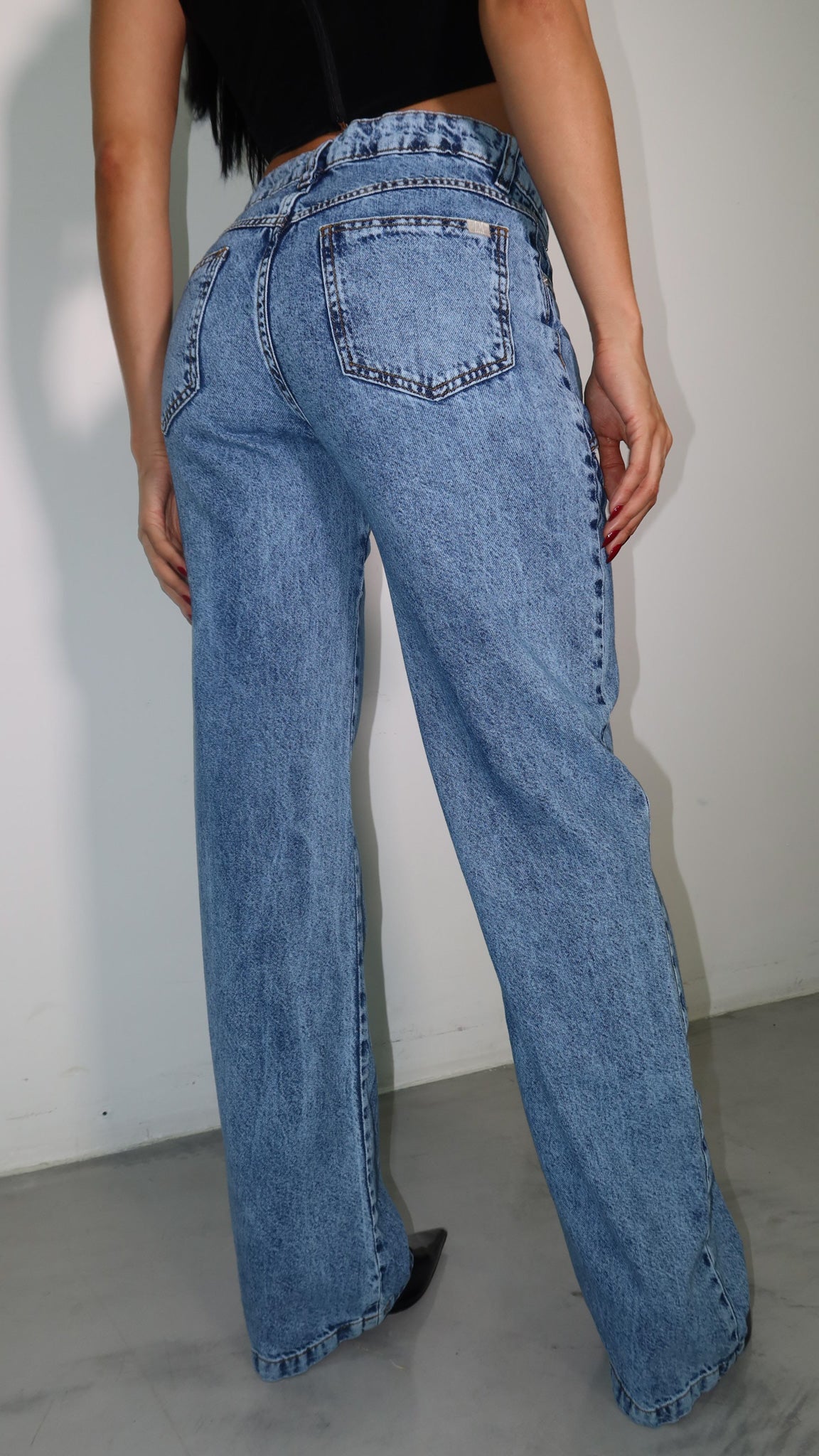 CALÇA JEANS CUT OUT